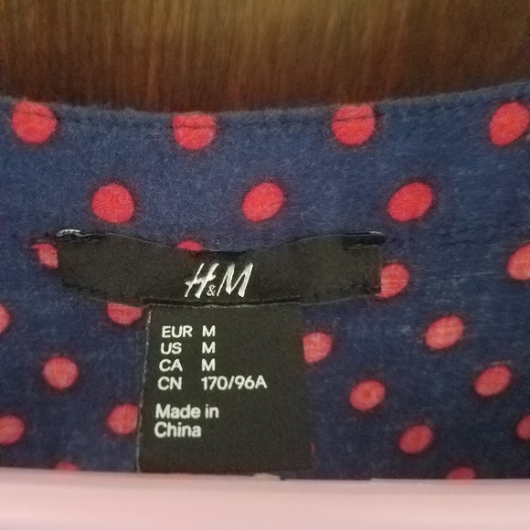 Polka dot top - Picture 3 of 3